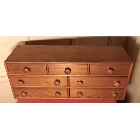 Kleiner englischer viktorianischer antiker Weichholz Schrank mit Schubladen