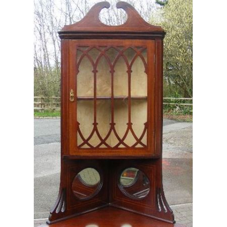 Antiker englischer edwardianischer Vitrinenschrank für die Ecke aus Mahagoni ca 1890