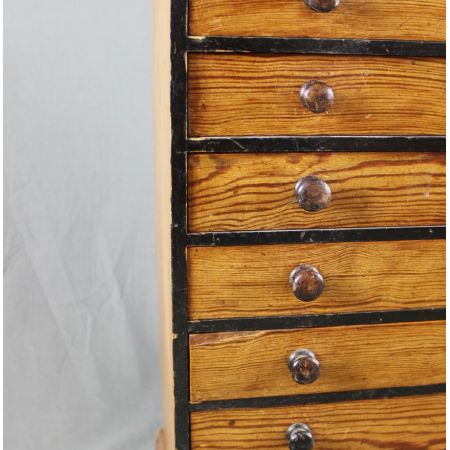 Kleine antike viktorianische Kommode eines Probensammlers, Weichholz, ca. 19. Jahrhundert