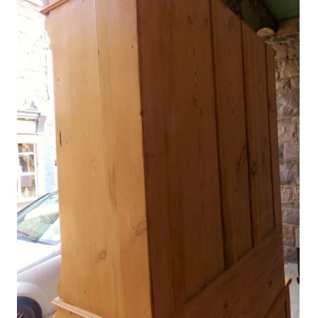 Edwardianischer Kiefernschrank Weichholz antik ca 1900