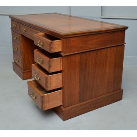  Sockel Schreibtisch, viktorianische Epoche,  Nussbaumholz