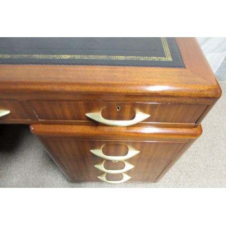 Art Deco Nussbaum Schreibtisch / Pedestal Table 