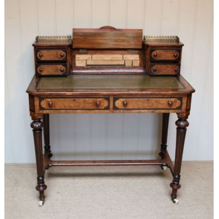 viktorianischer Grat Nussbaum Damen Schreibtisch