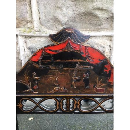 lackierter Chinoiserie Pagode Top Pier Spiegel