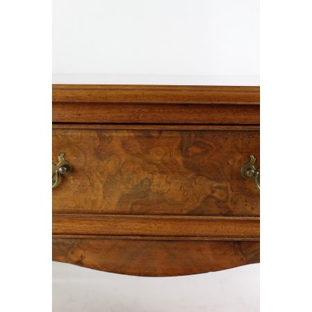 Nussbaum Schreibtisch, antik,