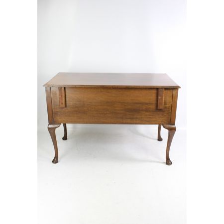 Nussbaum Schreibtisch, antik,