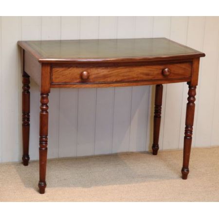  antiker Schreibtisch, Bow Front , Mahagoni