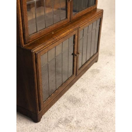 Globe Wernicke verglaster Bücherschrank Eiche Massivholzschrank 19. Jahrhundert