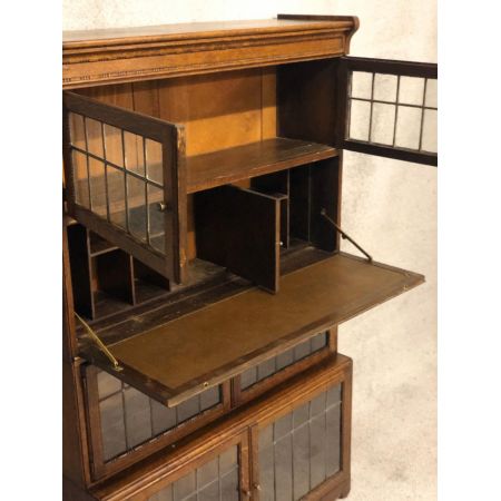 Globe Wernicke verglaster Bücherschrank Eiche Massivholzschrank 19. Jahrhundert