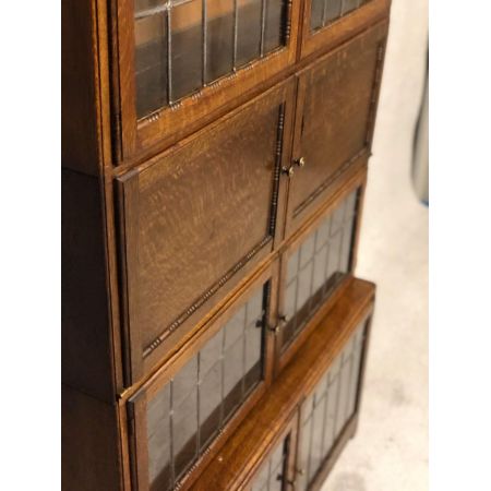 Globe Wernicke verglaster Bücherschrank Eiche Massivholzschrank 19. Jahrhundert