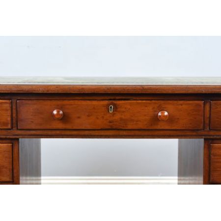 Antiker viktorianischer Pedestal Schreibtisch Pedestal Desk ca 1850