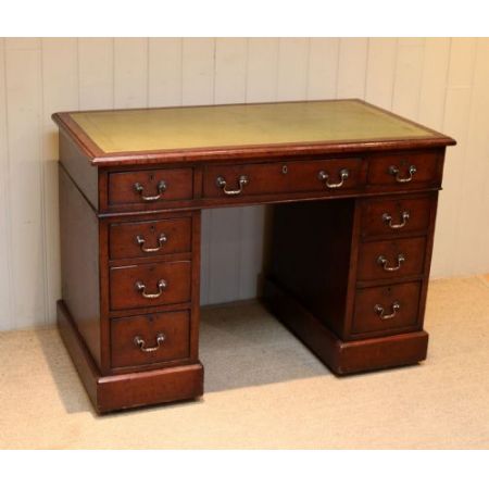 Antiker viktorianischer Pedestal Schreibtisch Pedestal Desk aus Eiche ca 1880