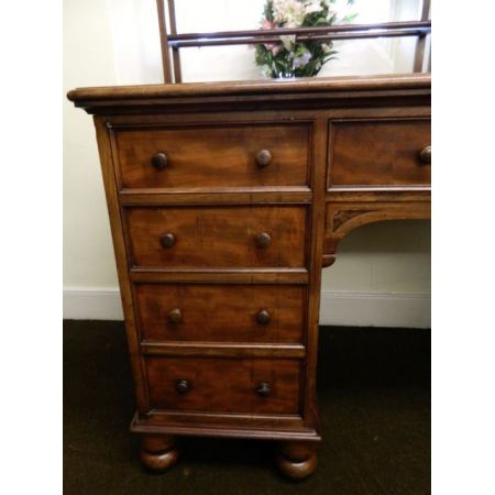 Antiker Mahagoni Pedestal Schreibtisch Pedestal Desk ca 1860