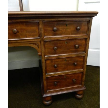 Antiker Mahagoni Pedestal Schreibtisch Pedestal Desk ca 1860