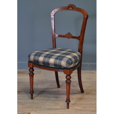 Paar antiker edwardianischer Schlafzimmerstühle Bedroom Chairs aus Nussbaum ca 1900