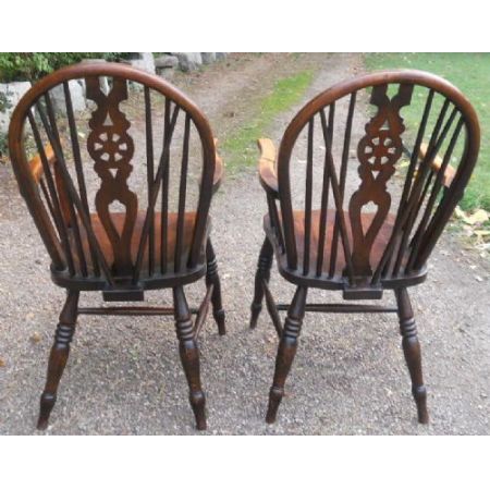 Satz von sechs antiken Wheelback Küchenstühlen