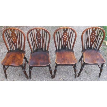 Satz von sechs antiken Wheelback Küchenstühlen