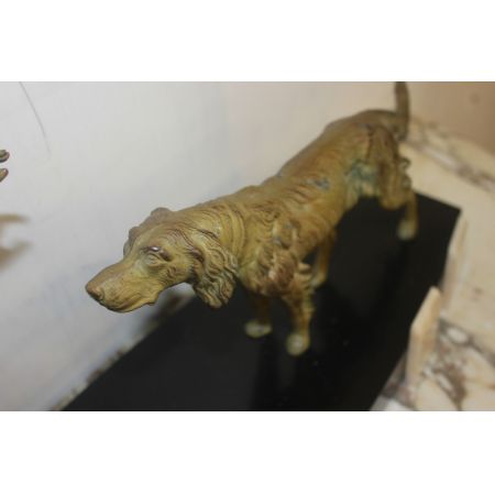 Antike Skulptur, Statue mit Marmorsockel