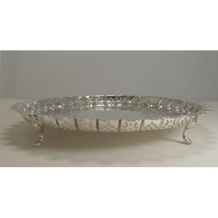 Englisches antikes versilbertes Tablett Silver Plated Tray viktorianisch von 1855