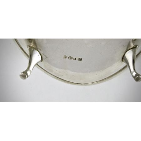 Ovaler George iii Teekannenständer antik 1789