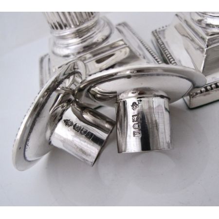 Antikes englisches 2er Set Mini Silber Kerzenleuchter / Dwarf Candlesticks, edwardianisch 1906