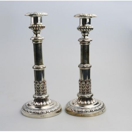 Antikes englisches Paar versilberter Kerzenleuchter / Silver Plated Candlesticks, ca 1800