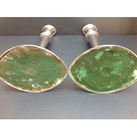 Antikes englisches Paar Sheffield versilberter Teller Kerzenleuchter / Plate Candlesticks, ca 1790