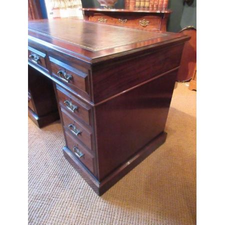 Antiker viktorianischer Pedestal Desk / Schreibtisch aus Mahagoni, englisch, ca 1880