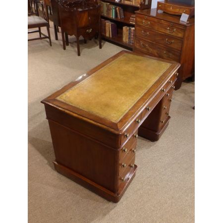 Kleiner antiker Pedestal Desk / Schreibtisch für Kinder, ca 1850