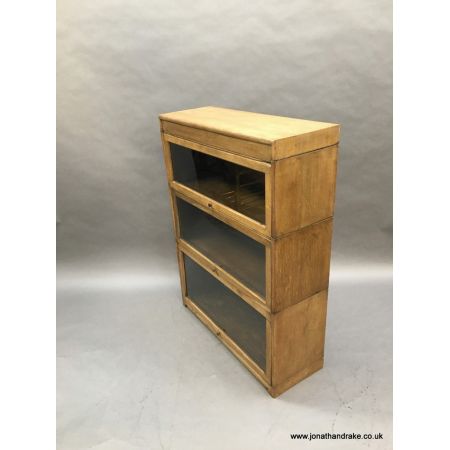 Antiker Globe Wernicke Eiche Bücherschrank von Gunn