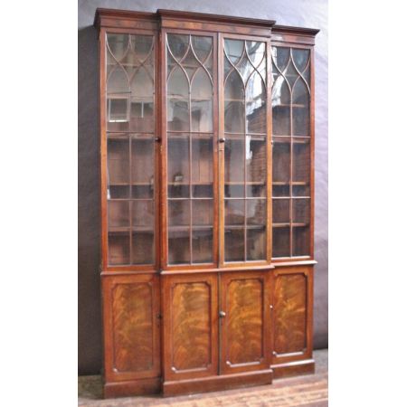 georgischer Bücherschrank aus Mahagoni Türen