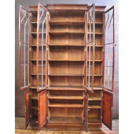 georgischer Bücherschrank aus Mahagoni Türen