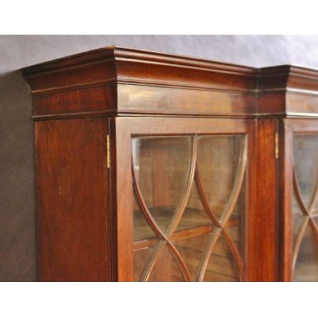 georgischer Bücherschrank aus Mahagoni Türen