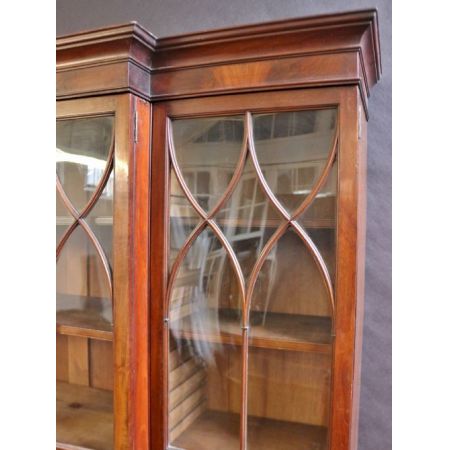 georgischer Bücherschrank aus Mahagoni Türen