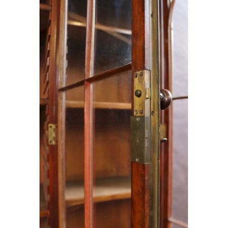 georgischer Bücherschrank aus Mahagoni Türen