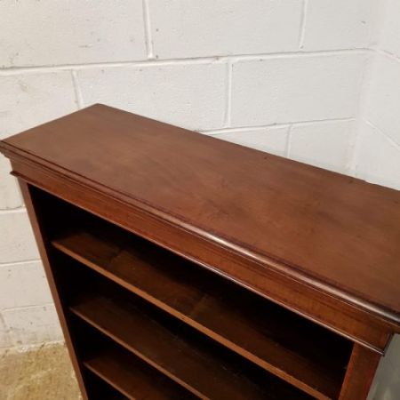 Antikes edwardian Mahagoni offenes Bücherregal um 1900