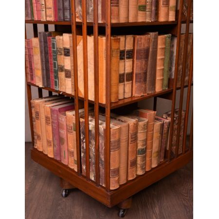 Großer Bücherschrank aus Nussbaumholz edwardianischer Stil 