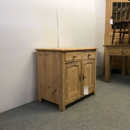 Antiker Nachttisch / Bedside Cupboard aus Weichholz, ca 1920