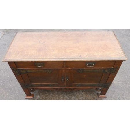 antikes Jugendstil Sideboard aus massiver Eiche