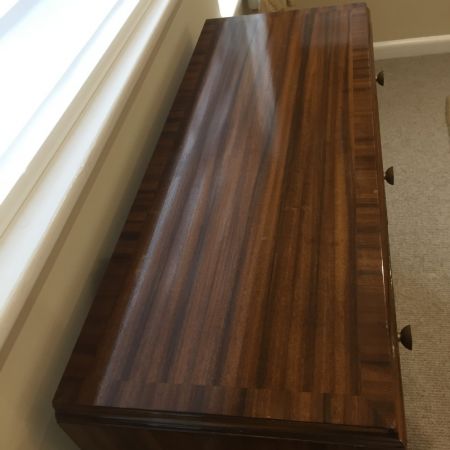 Nussbaum Sideboard von Heaton Tabb and Company