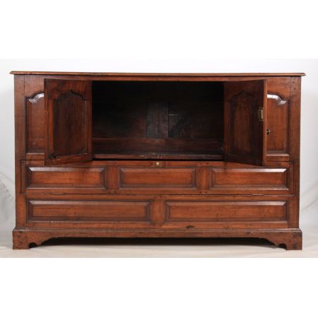 massiver Eichenschrank antik 