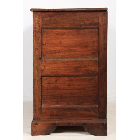 massiver Eichenschrank antik 