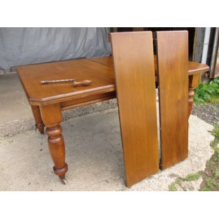 Ausziehbarer Esstisch aus viktorianischer goldener Eiche antik