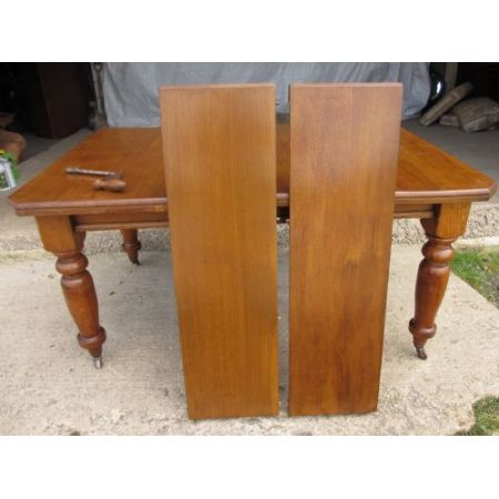 Ausziehbarer Esstisch aus viktorianischer goldener Eiche antik