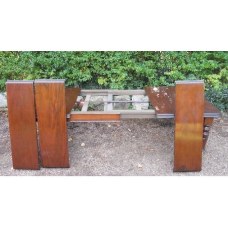 Antiker ausziehbarer Esstisch aus Mahagoni für 12 Personen,  viktorianischer Stil 