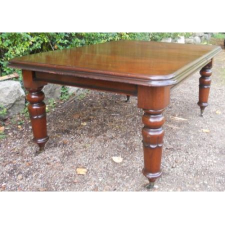 Antiker ausziehbarer Esstisch aus Mahagoni für 12 Personen,  viktorianischer Stil 