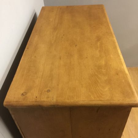 Holzkommode aus Kiefer/Buche mit massiven Messinggriffen antik 19. Jahrhundert