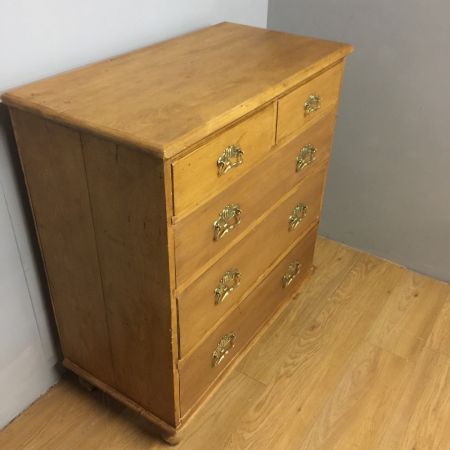 Holzkommode aus Kiefer/Buche mit massiven Messinggriffen antik 19. Jahrhundert