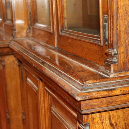 antikes Breakfront Landhaus Bücherregal