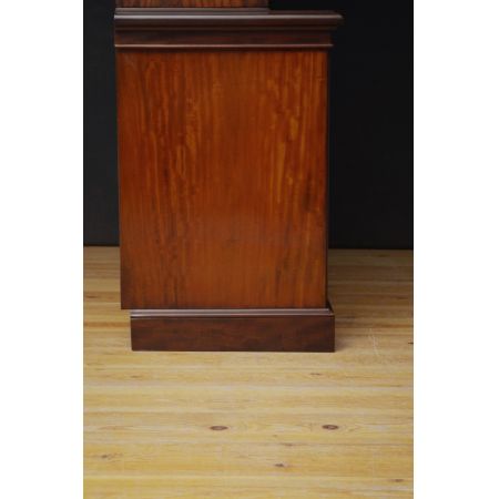 Viktorianisches  Mahagoni 3-Tür Bücherregal von John Taylor und Sohn, Edinburgh